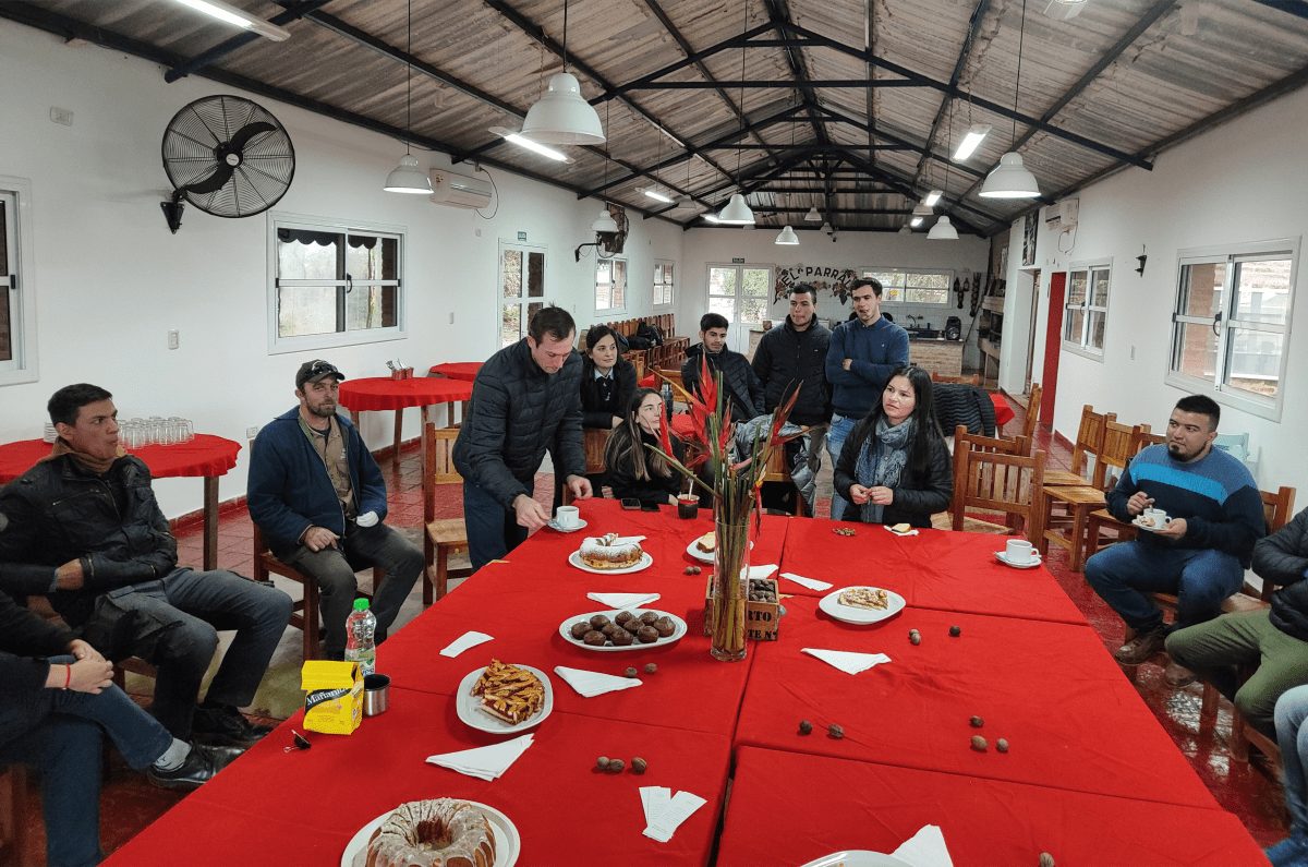 Actividad de voluntariado corporativo y desarrollo de equipos